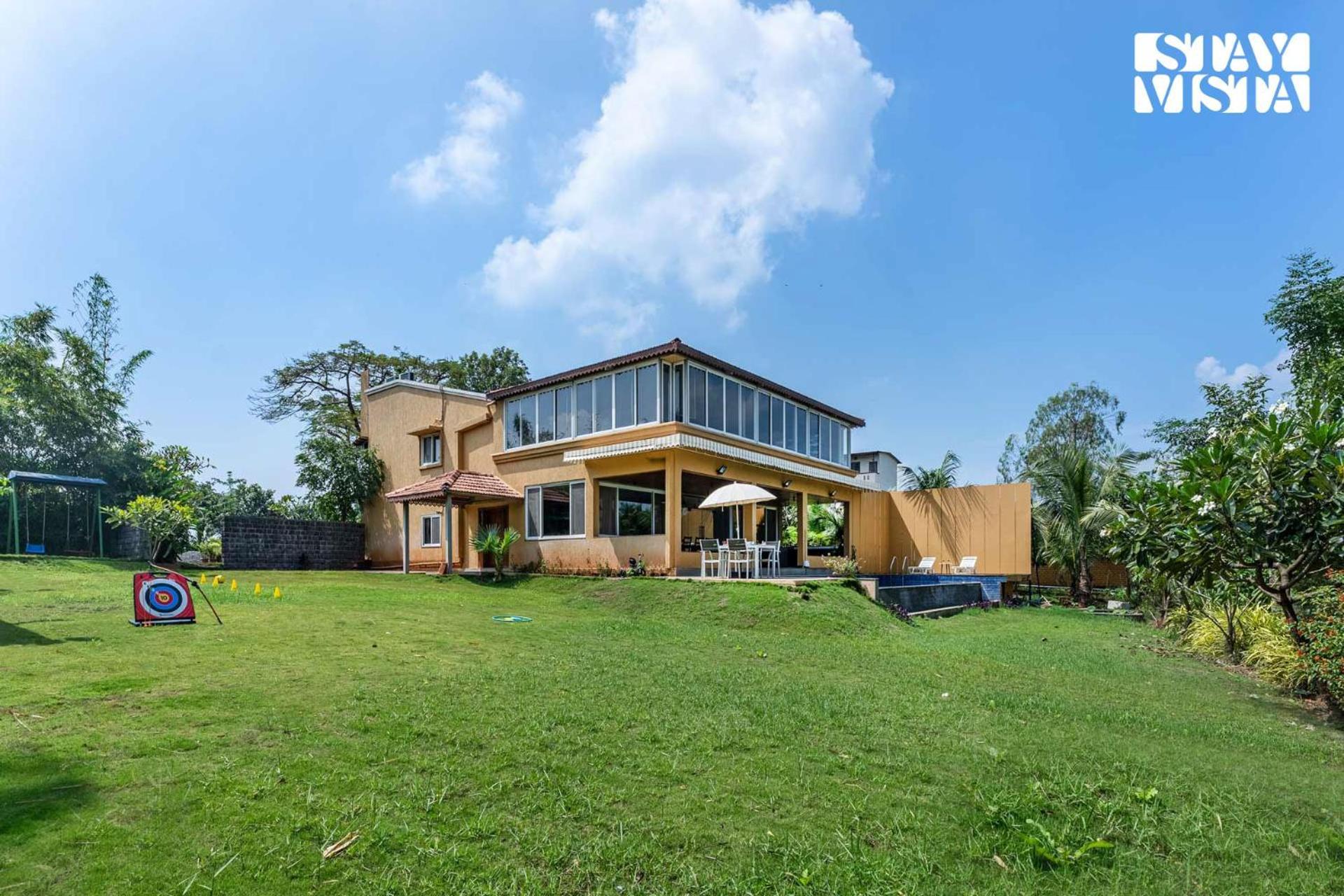 Stayvista At Countryside Meadows With Pool, Ac Pune Eksteriør bilde